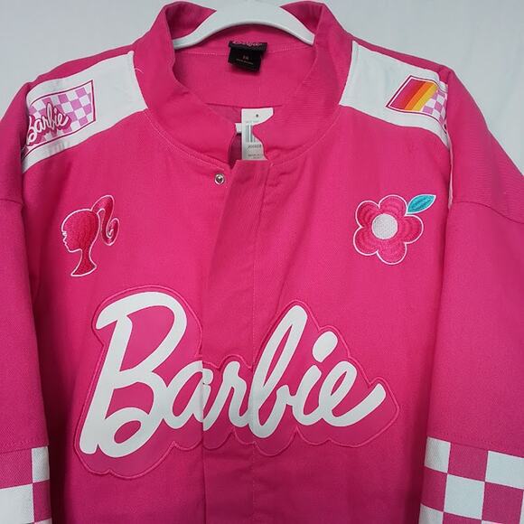 Barbie BoxLunch Racing Jacket Pink Checkered 2X 2023 Mattel NWT - Picture 2 of 9
